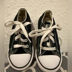 Converse Kids Chuck Taylor All Star Classic, Black, Size 8
